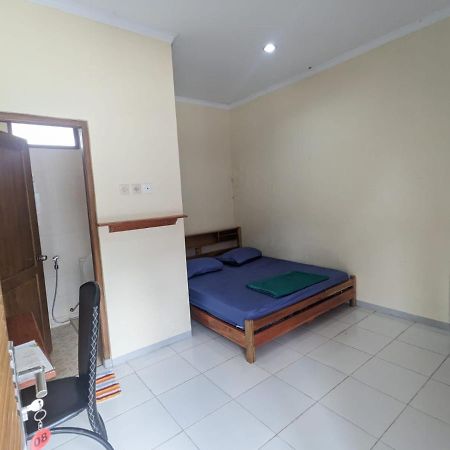 Rumah Pagar Merah Homestay Джокьякарта Экстерьер фото