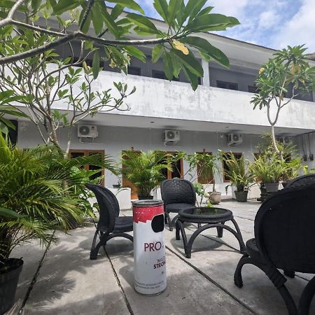 Rumah Pagar Merah Homestay Джокьякарта Экстерьер фото